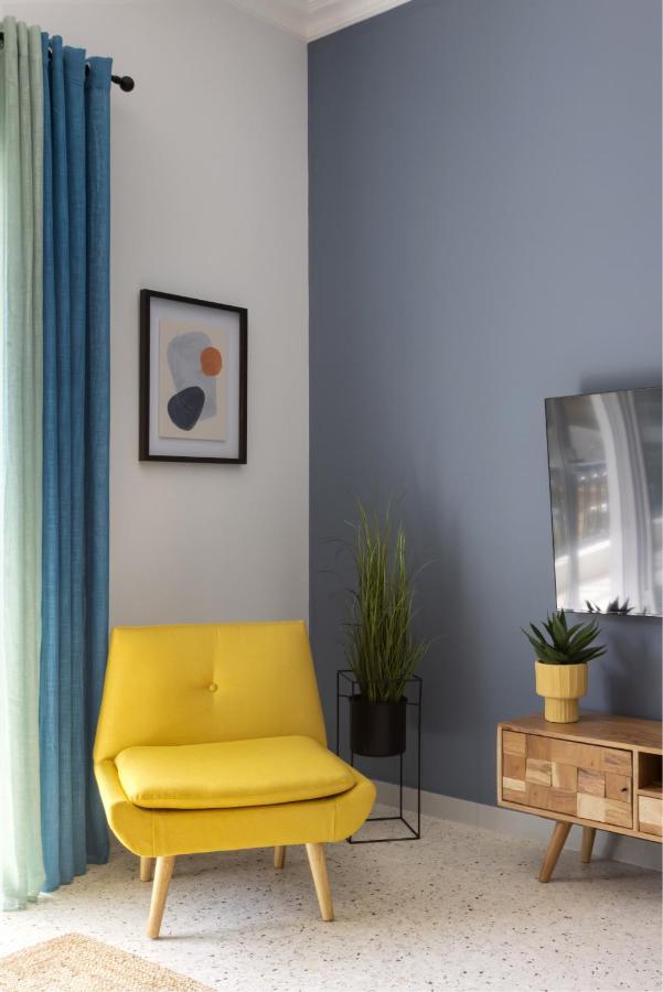 Kasomouli93- Vibrant Renov 2Br Space In The Heart Athena Bagian luar foto